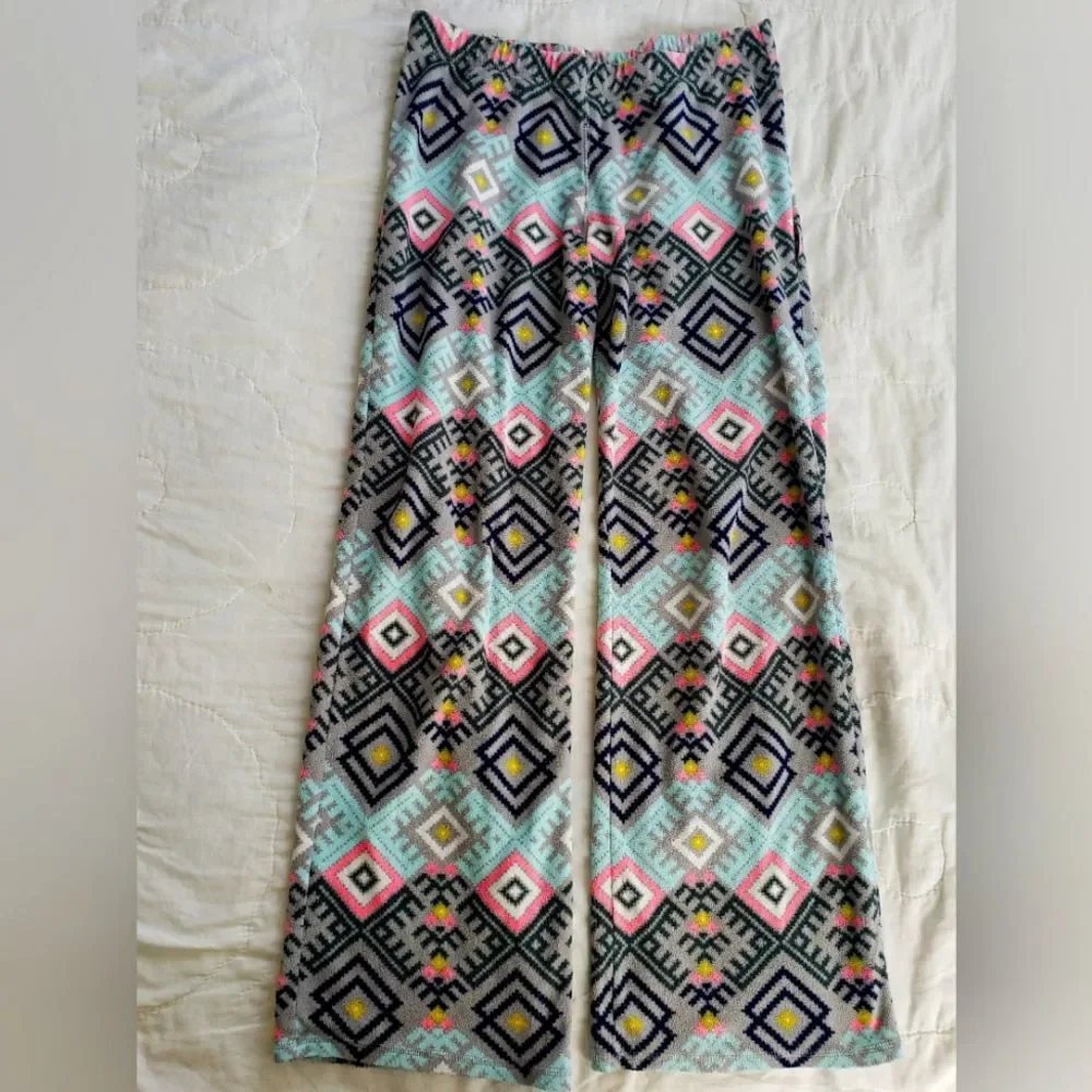 Xhilaration Multicolor Geometric Pattern Pants